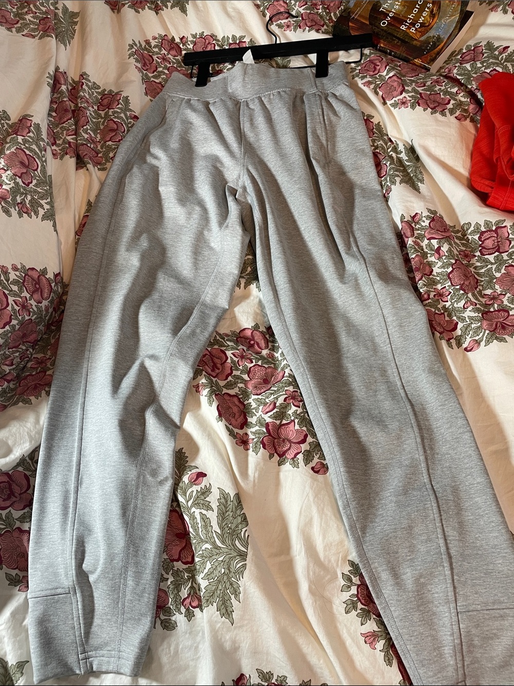 lululemon athletica Heather Gray joggers - size 6 new